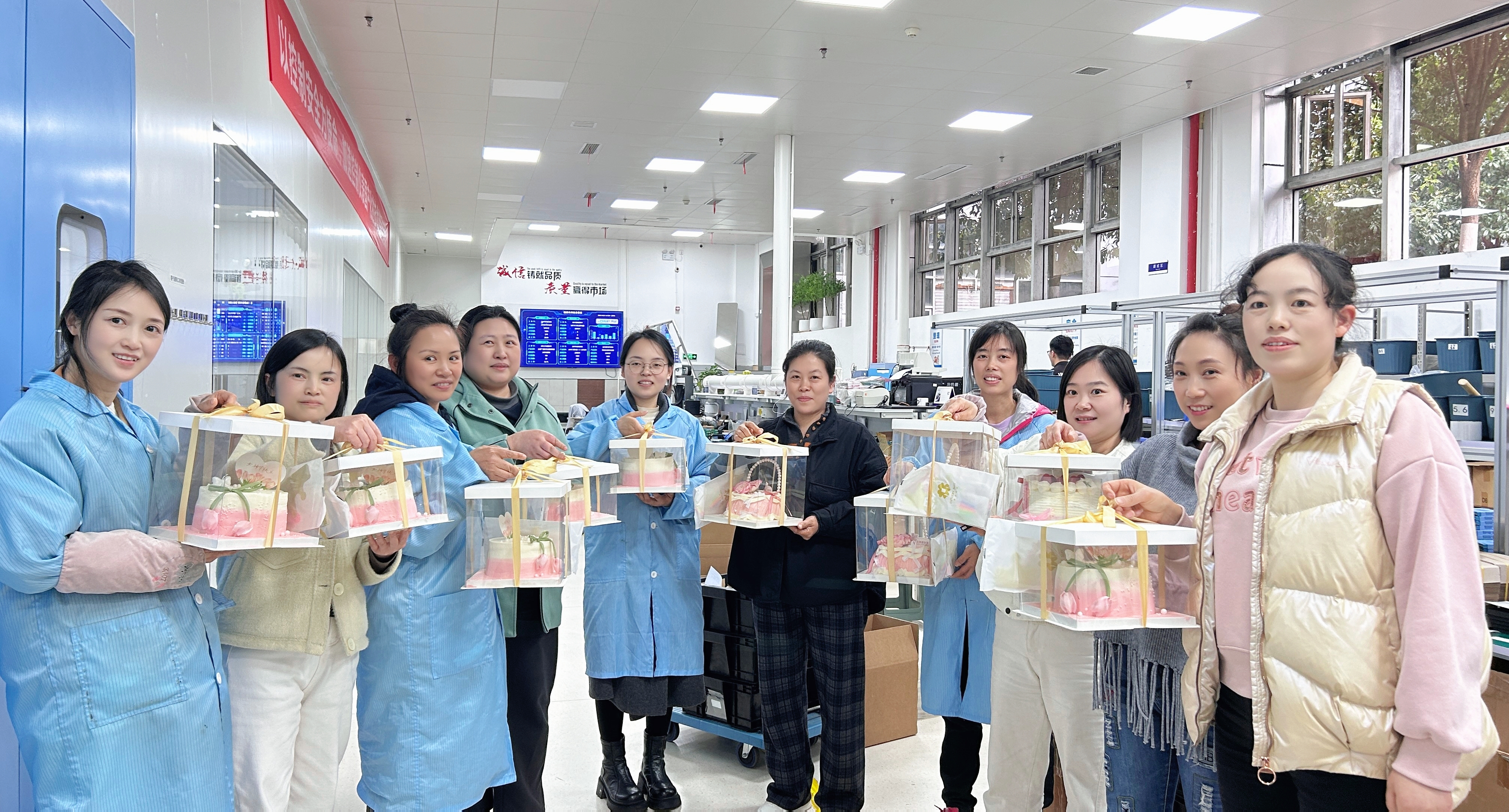 卓然而立 岁岁风华|重庆朗威3.8女神节暖心献礼